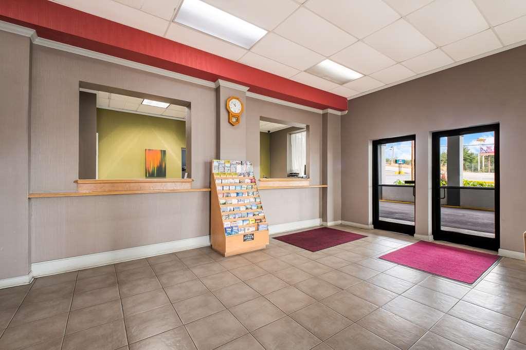 Suburban Studios Cleveland Tn I-75 Interior foto